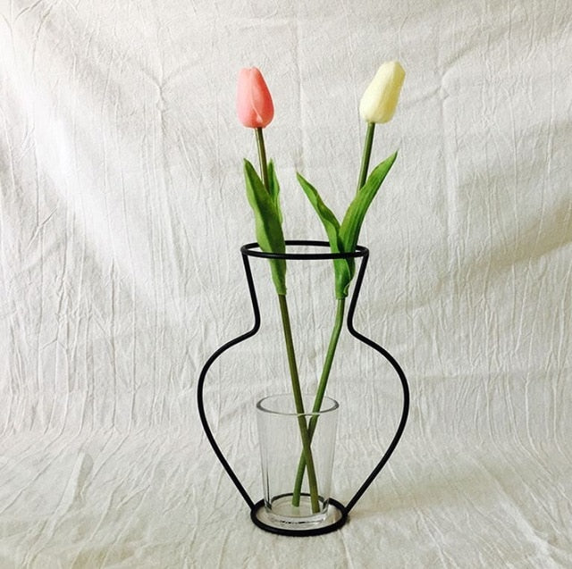 Retro Iron Line Flowers Vase